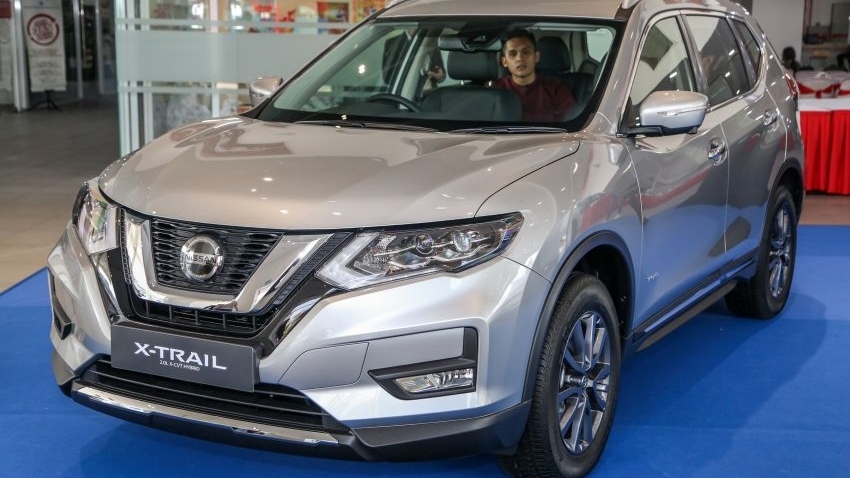 Nissan X-Trail facelift 2019 có giá mới, động cơ hybrid