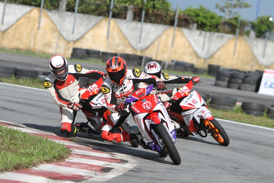 Giải đua VMRC 2019 chính thức khởi tranh giai dua vmrc 2019 chinh thuc khoi tranh