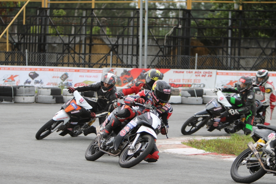 Giải đua VMRC 2019 chính thức khởi tranh giai dua vmrc 2019 chinh thuc khoi tranh