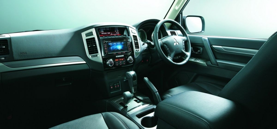 700 chiếc Mitsubishi Pajero cuối cùng chuẩn bị được bán mitsubishi pajero end game voi phien ban dac biet chi 700 xe