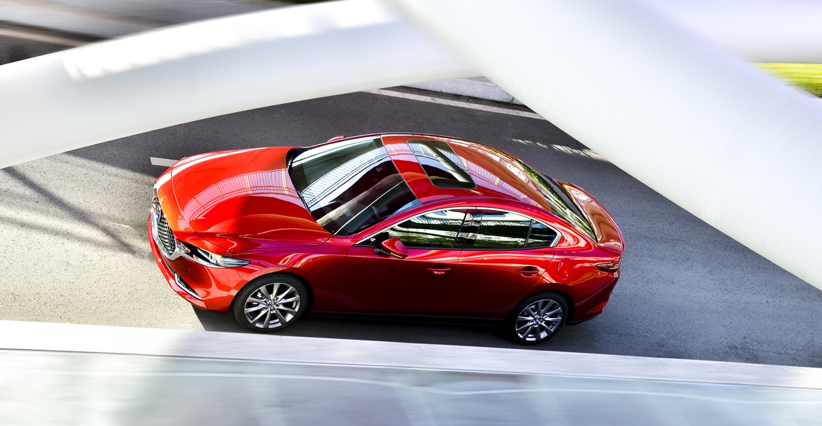 Logo trên vô-lăng xe Mazda có thể gây chấn thương cho tài xế Logo trên vô-lăng xe Mazda có thể gây chấn thương cho tài xế