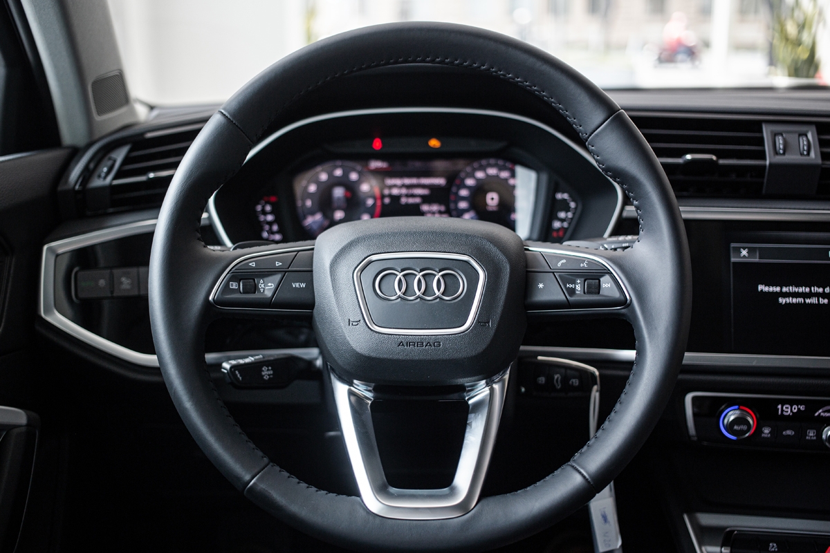 audi q3 the he moi co mat tai viet nam