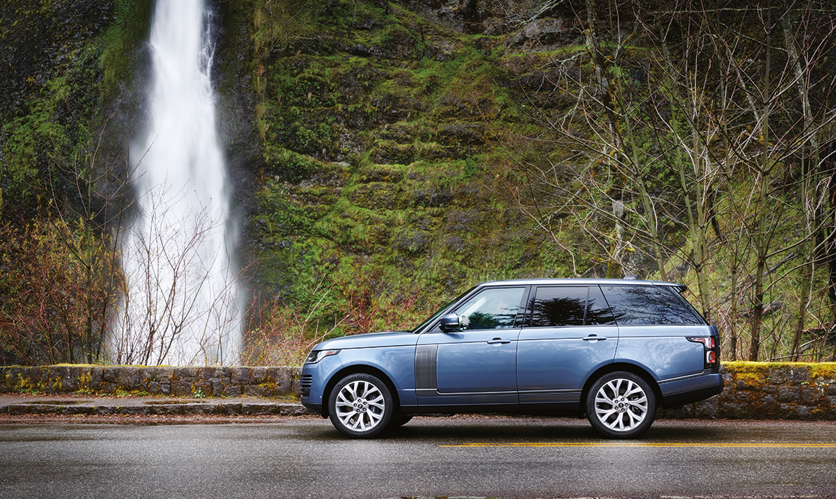 Hàng loạt xe Range Rover chính hãng vừa cập cảng Việt Nam hang loat xe range rover chinh hang vua cap cang viet nam