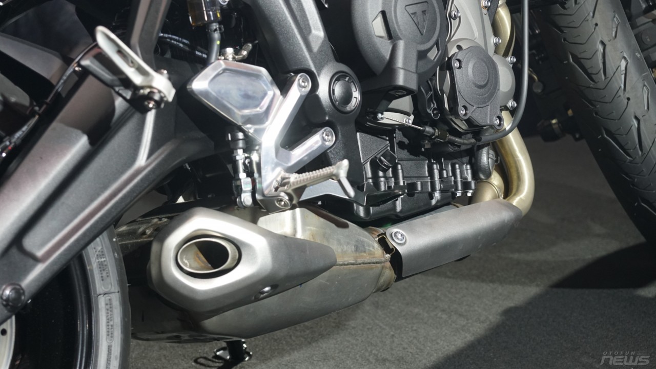 Triumph Trident 660 có mặt tại Việt Nam với giá 270 triệu đồng