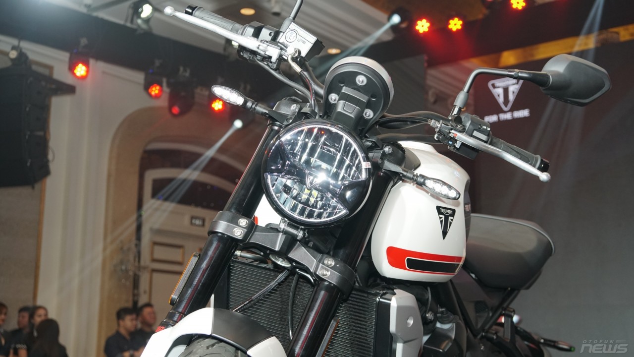 Triumph Trident 660 có mặt tại Việt Nam với giá 270 triệu đồng