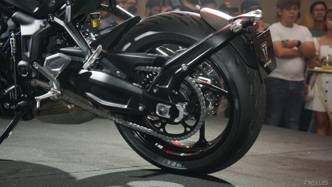 Triumph Trident 660 có mặt tại Việt Nam với giá 270 triệu đồng