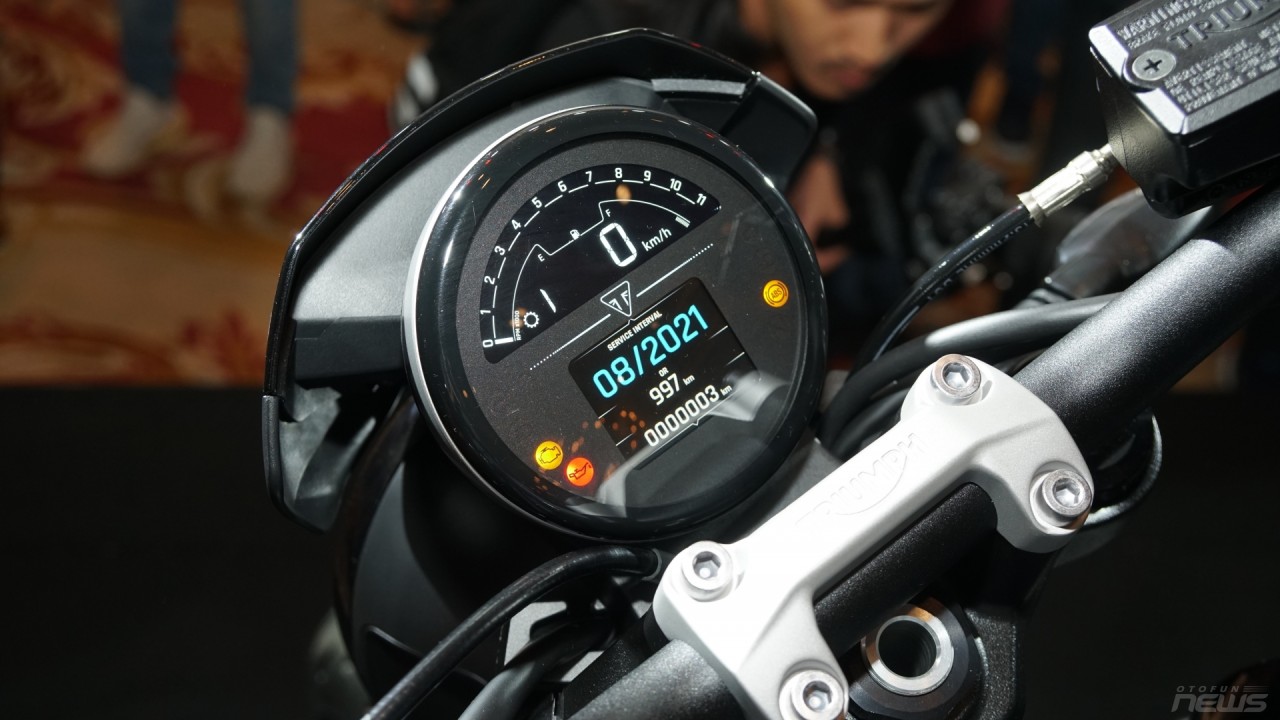 Triumph Trident 660 có mặt tại Việt Nam với giá 270 triệu đồng