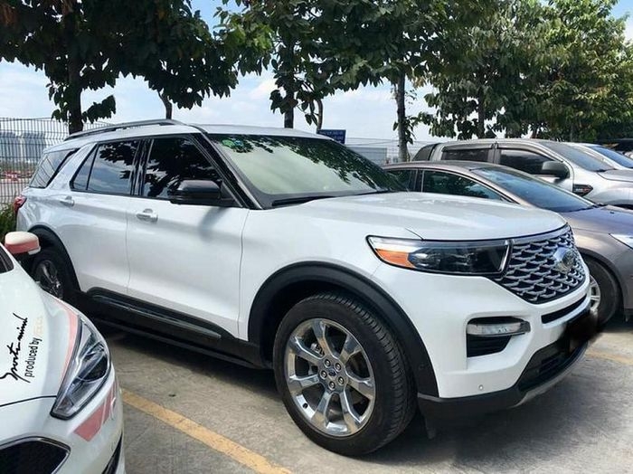 Ford Explorer 2021 có giá 2,268 tỉ đồng tại Việt Nam Ford Explorer 2021 có giá 2,268 tỉ đồng tại Việt Nam