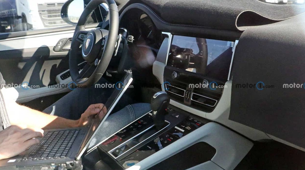 Ảnh thực tế Porsche Macan phiên bản nâng cấp 2022