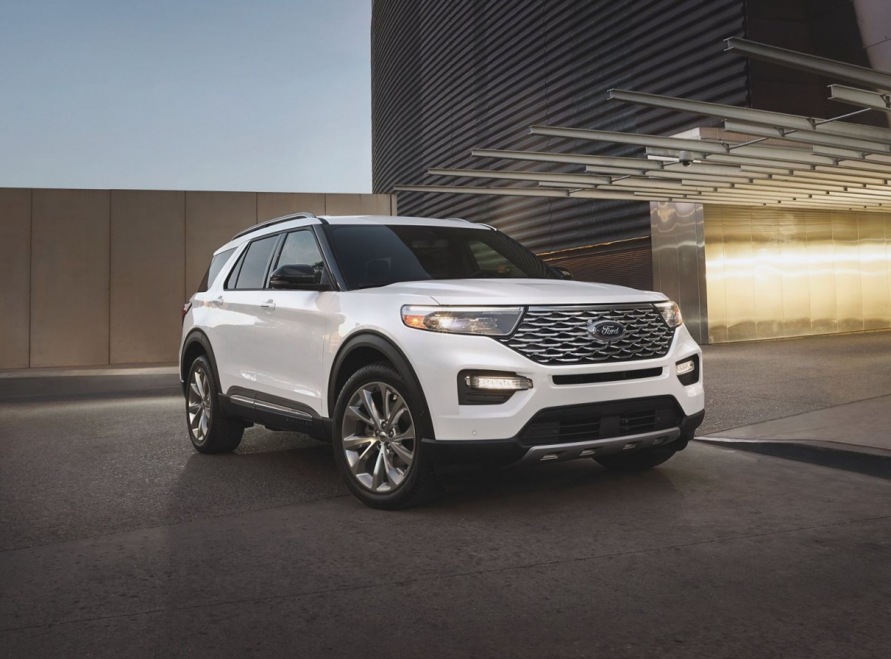 Ford Explorer 2021 ra mắt phiên bản giá rẻ