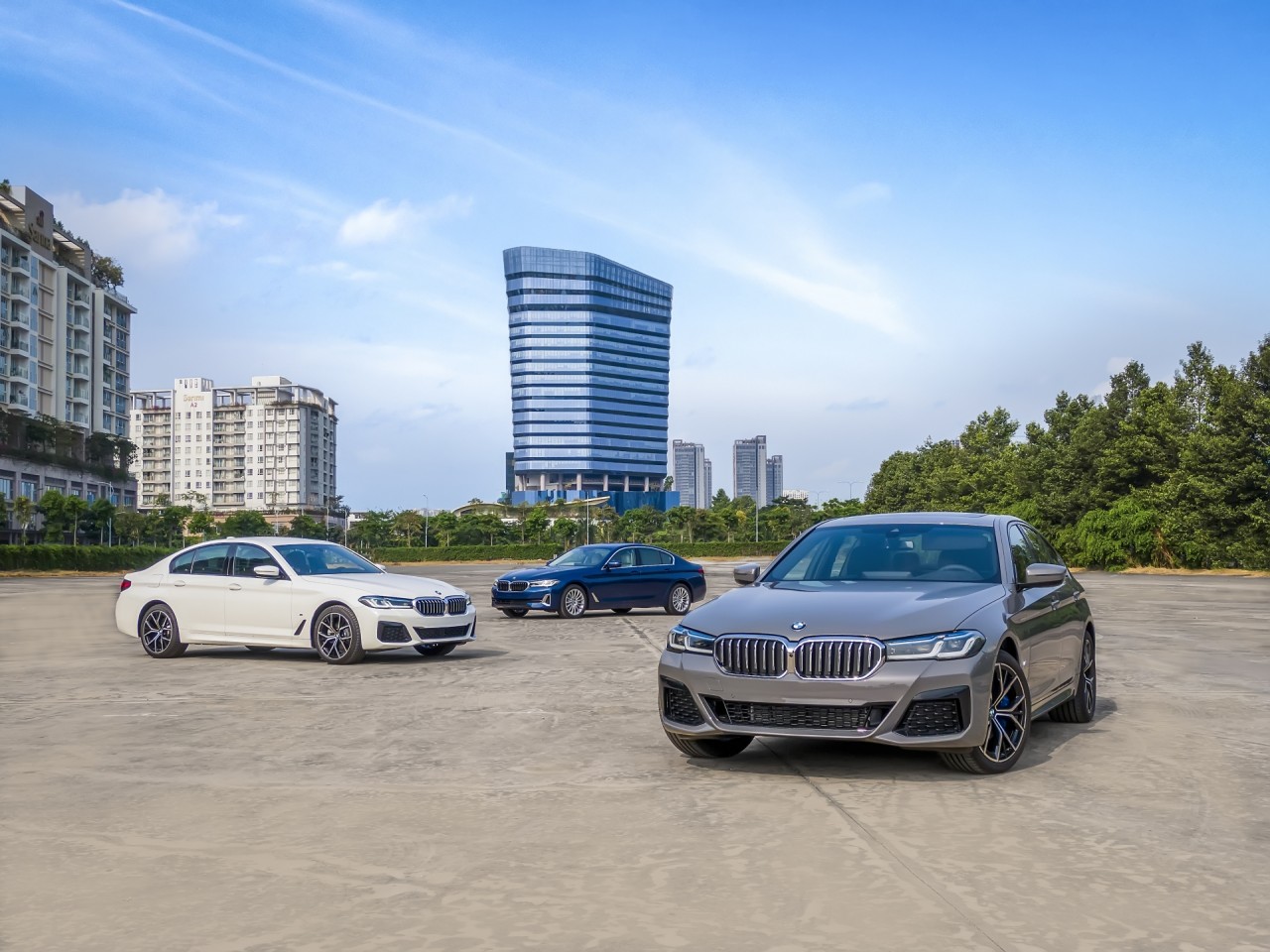 BMW 5 Series mới ra mắt, thêm gói M Sport có giá từ 2,5 tỷ đồng BMW 5 Series mới ra mắt, thêm gói M Sport có giá từ 2,5 tỷ đồng