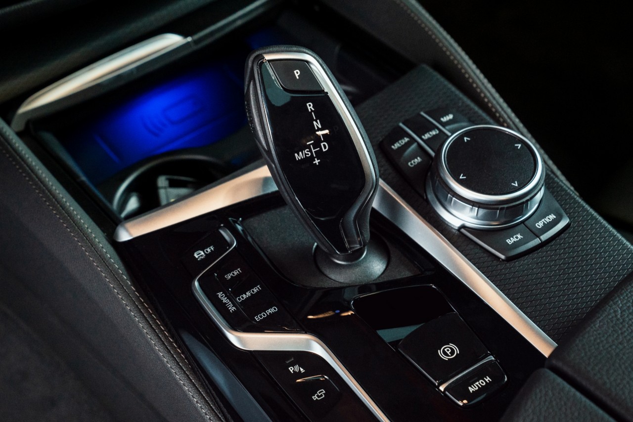 BMW 5 Series mới ra mắt, thêm gói M Sport có giá từ 2,5 tỷ đồng BMW 5 Series mới ra mắt, thêm gói M Sport có giá từ 2,5 tỷ đồng