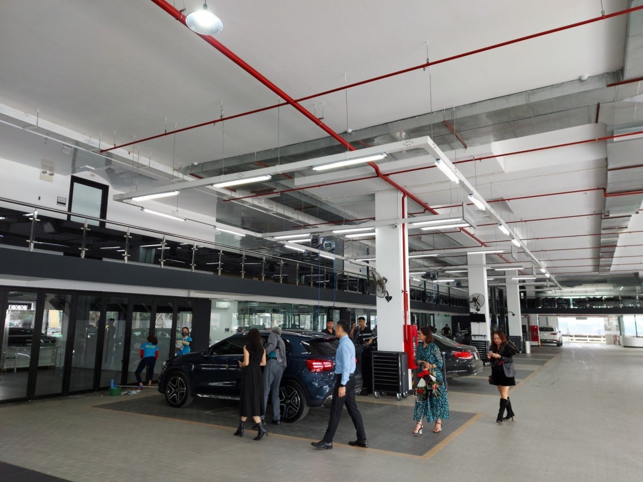 Mercedes-Benz khai trương đại lý tiêu chuẩn MAR 2020 lớn nhất khu vực Bắc và Bắc Trung Bộ