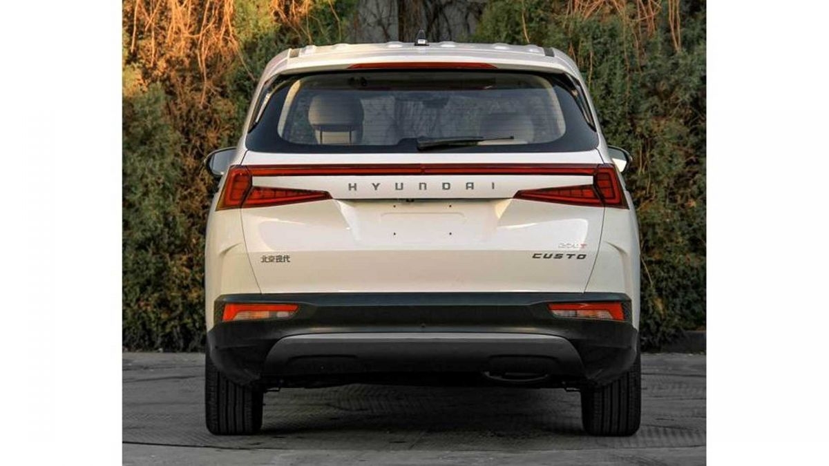 MPV Hyundai Custo lộ diện trước ngày ra mắt MPV Hyundai Custo lộ diện trước ngày ra mắt