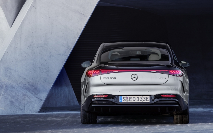 Xe điện Mercedes-Benz EQS 2022 chính thức trình làng Xe điện Mercedes-Benz EQS 2022 chính thức trình làng