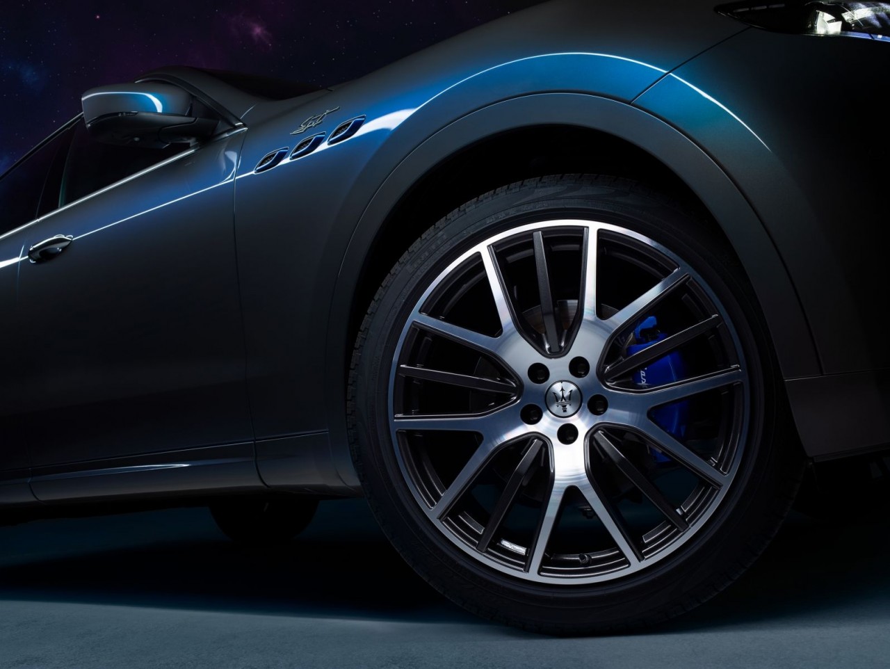 Maserati ra mắt mẫu SUV Hybrid đầu tiên Maserati ra mắt mẫu SUV Hybrid đầu tiên
