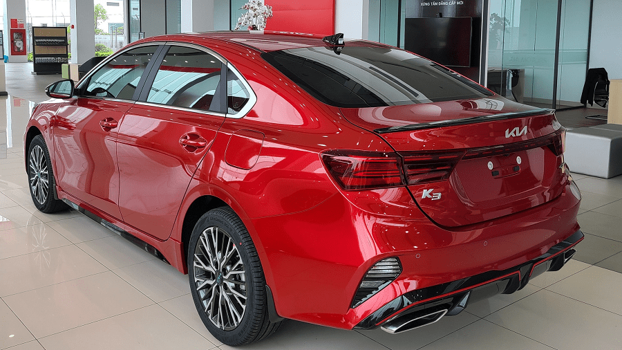 Cận cảnh Kia K3 Turbo GT, giá 759 triệu đồng Cận cảnh Kia K3 Turbo GT, giá 759 triệu đồng
