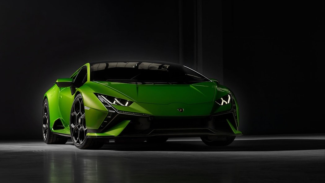 Lamborghini Huracan Tecnica ra mắt, công suất 631 mã lực Lamborghini Huracan Tecnica ra mắt, công suất 631 mã lực