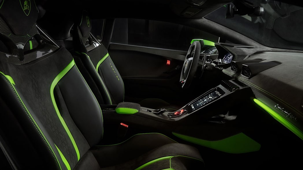 Lamborghini Huracan Tecnica ra mắt, công suất 631 mã lực Lamborghini Huracan Tecnica ra mắt, công suất 631 mã lực
