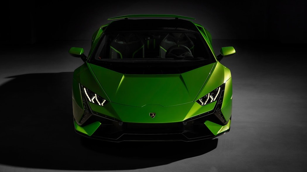 Lamborghini Huracan Tecnica ra mắt, công suất 631 mã lực Lamborghini Huracan Tecnica ra mắt, công suất 631 mã lực