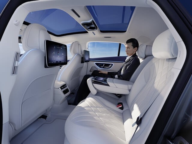 Mercedes-Benz EQS nhận giải Xe sang Thế giới của năm 2022