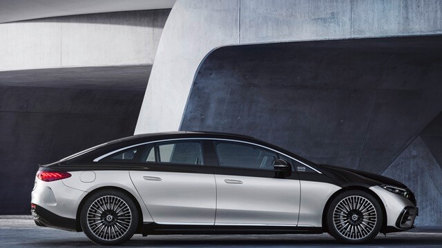Mercedes-Benz EQS nhận giải Xe sang Thế giới của năm 2022