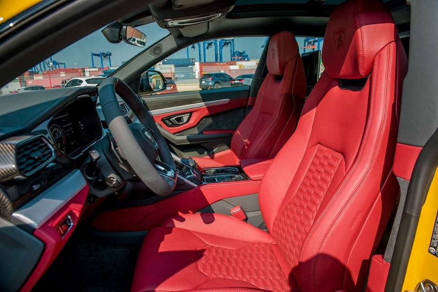 Lamborghini Urus chính hãng, có giá 13,1 tỷ đồng Lamborghini Urus chính hãng, có giá 13,1 tỷ đồng