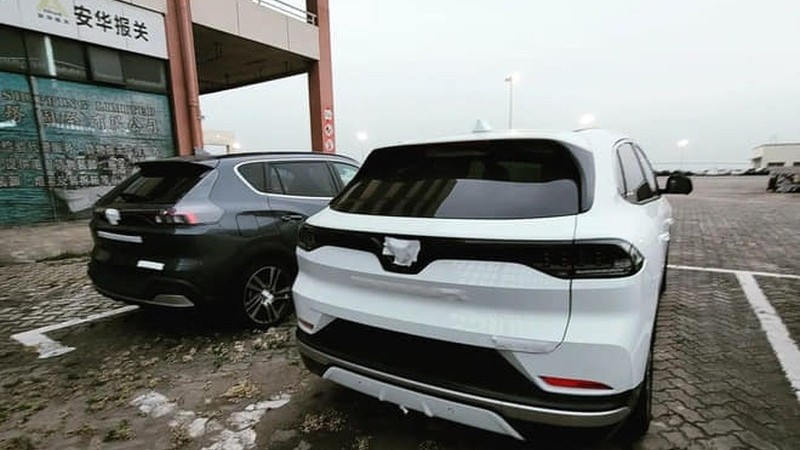 VinFast VF 8 và VF e34 có mặt tại Trung Quốc