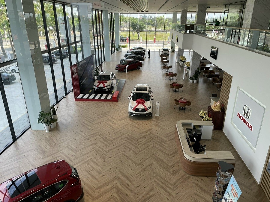 Hai đại lý Honda theo tiêu chuẩn mới đi vào hoạt động Hai đại lý Honda theo tiêu chuẩn mới đi vào hoạt động