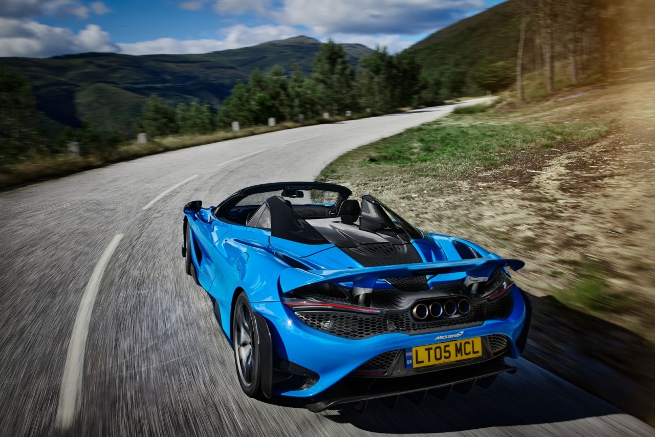 McLaren 765LT Spider chính hãng tại Việt Nam có giá hơn 29 tỷ đồng