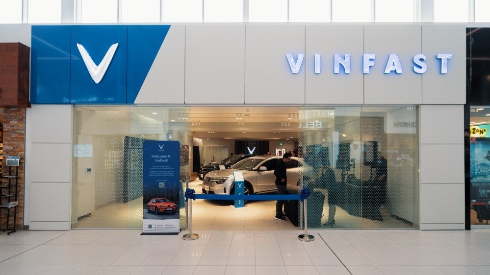 VinFast khai trương showroom đầu tiên tại Canada