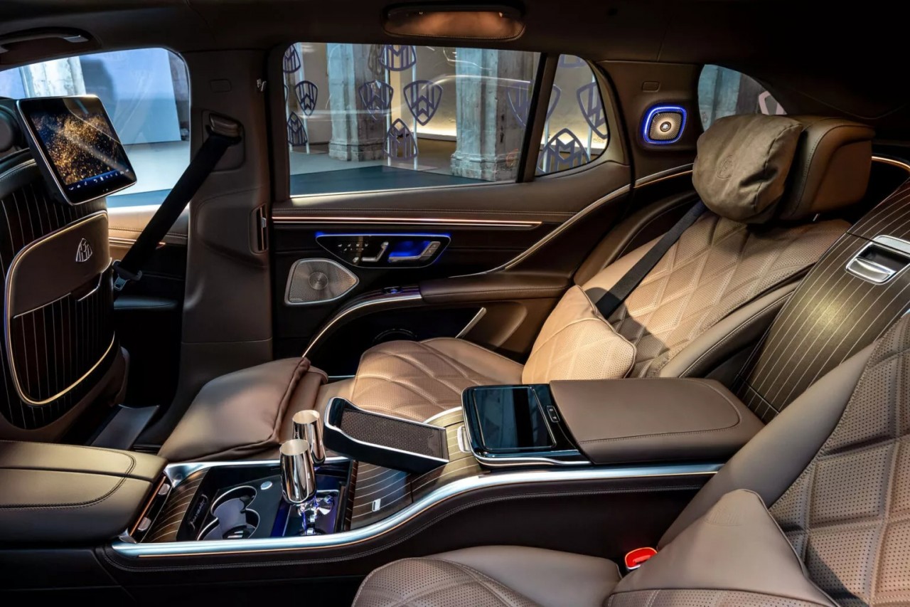Xe điện siêu sang Maybach EQS 680 Xe điện siêu sang Maybach EQS 680