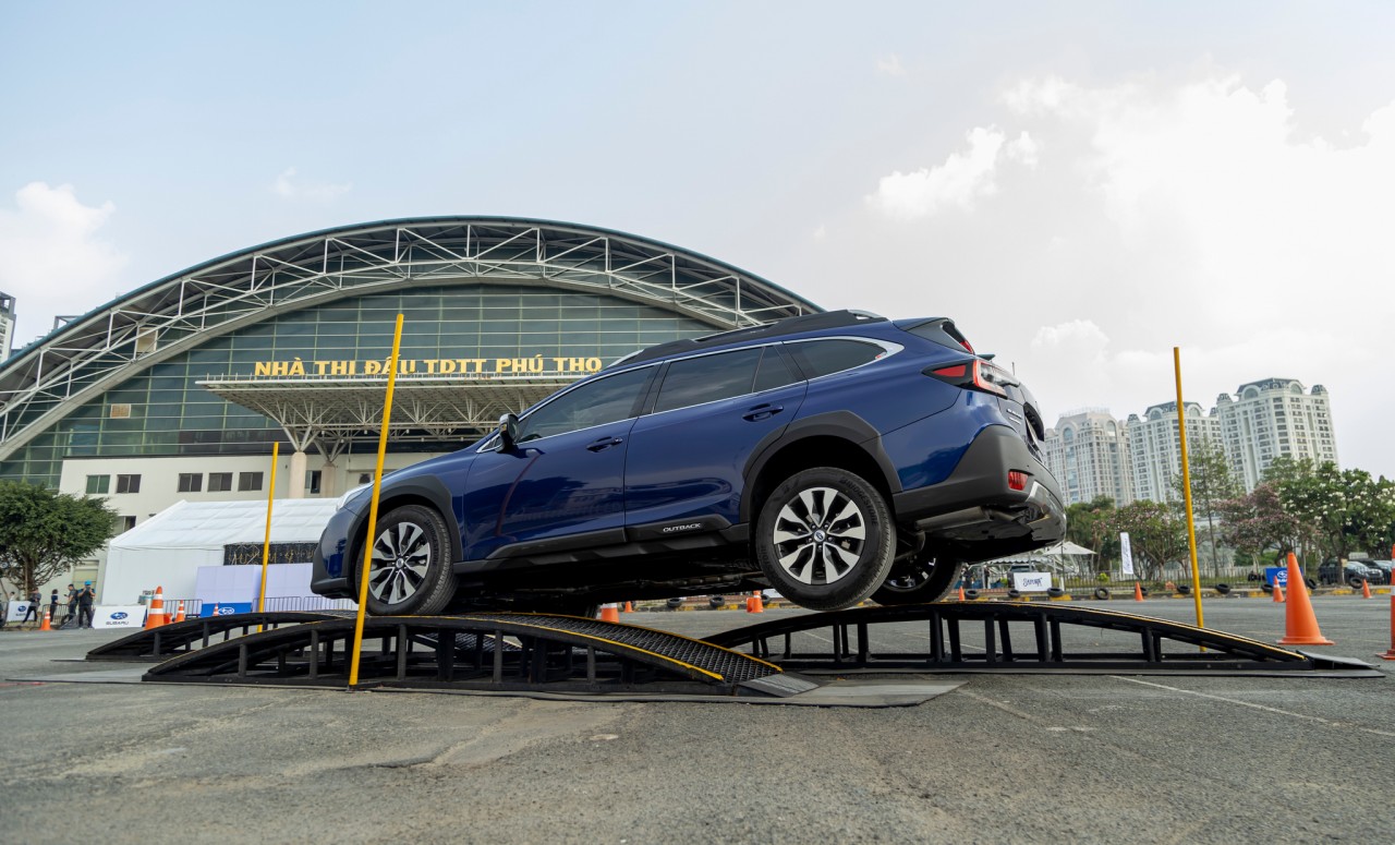 Subaru Outback ra mắt, nhập khẩu Nhật Bản giá bán lên tới 2,099 tỷ đồng