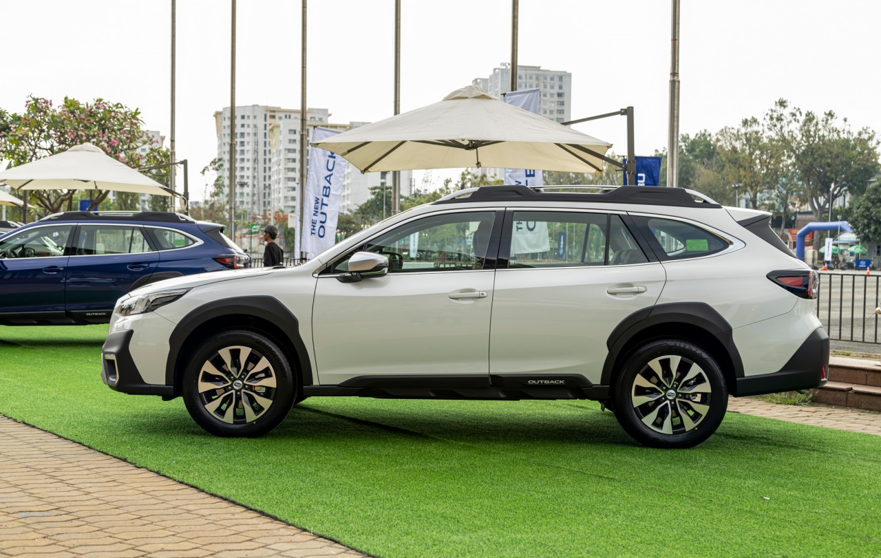 Subaru Outback 2023 ra mắt, nhập khẩu Nhật Bản giá lên tới 2,099 tỷ đồng