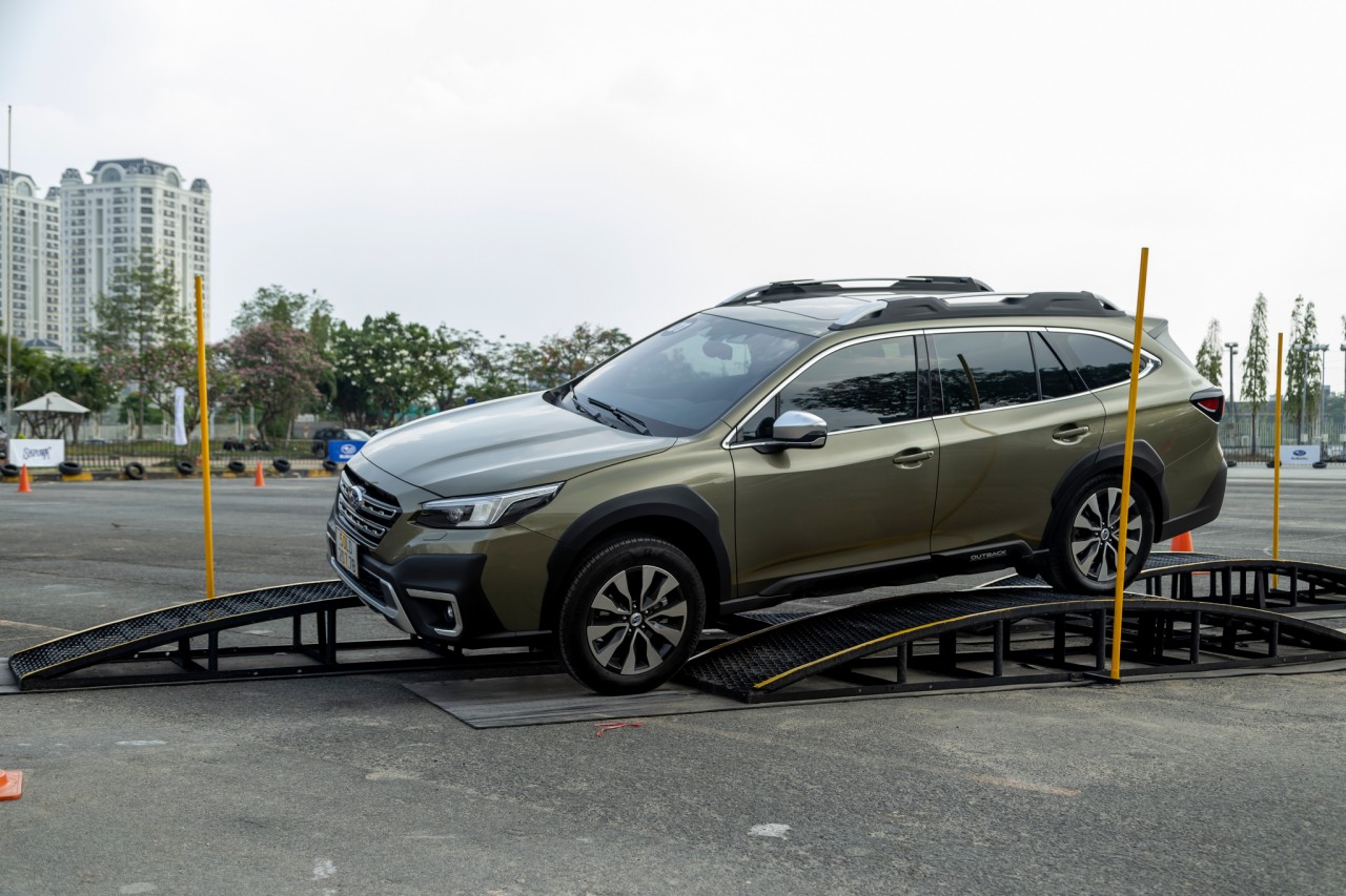 Subaru Outback giảm giá sâu tới 403 triệu đồng, nhưng vẫn kén khách Subaru Outback giảm giá sâu tới 403 triệu đồng, nhưng vẫn kén khách