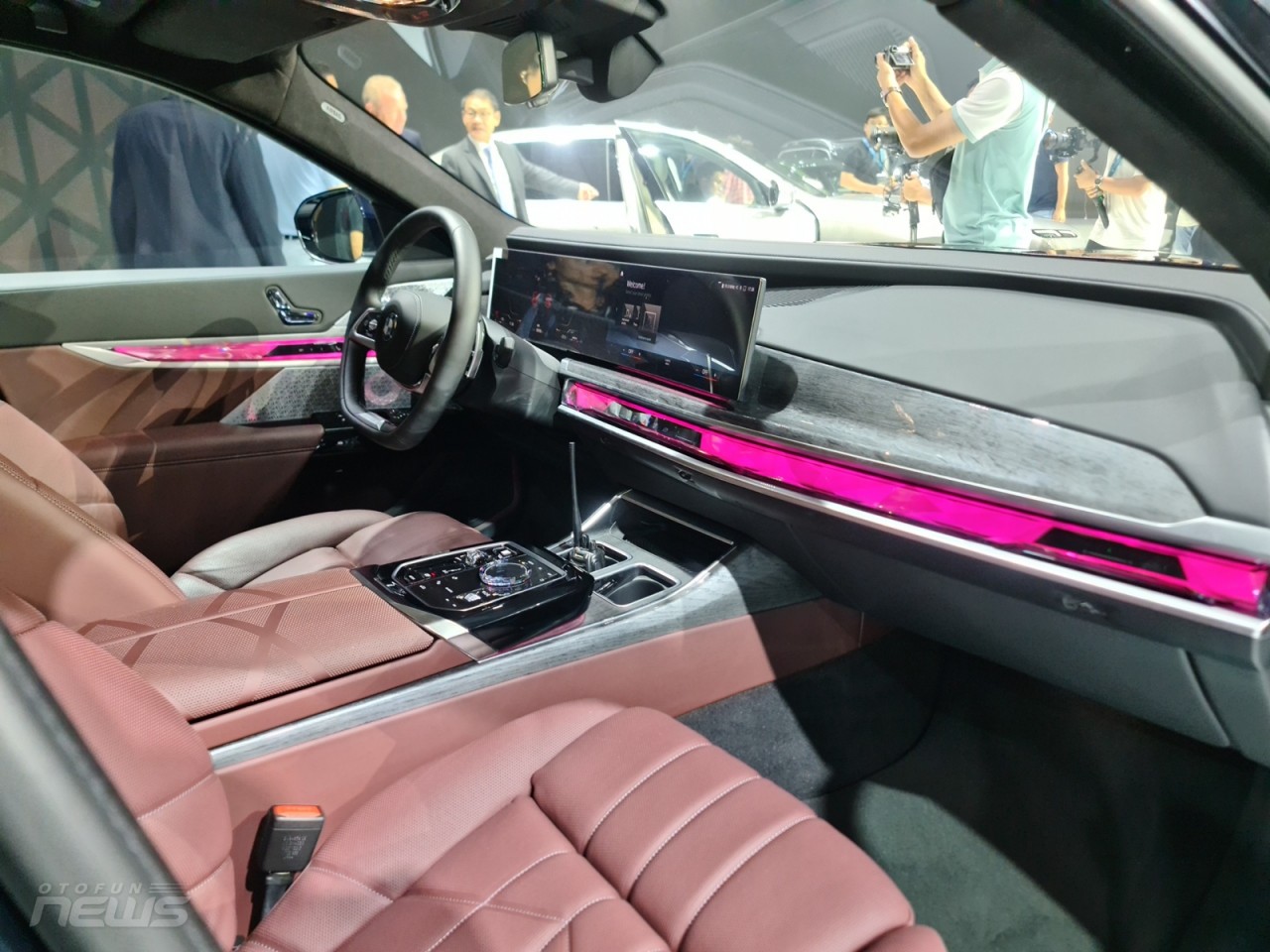BMW 7-Series 2023 trình làng ở Việt Nam, không có trang bị màn hình 31 inch