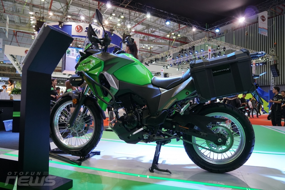 vmcs 2017 xe aventure co nho kawasaki versys x 300 co gia ban tu 1499 trieu vnd