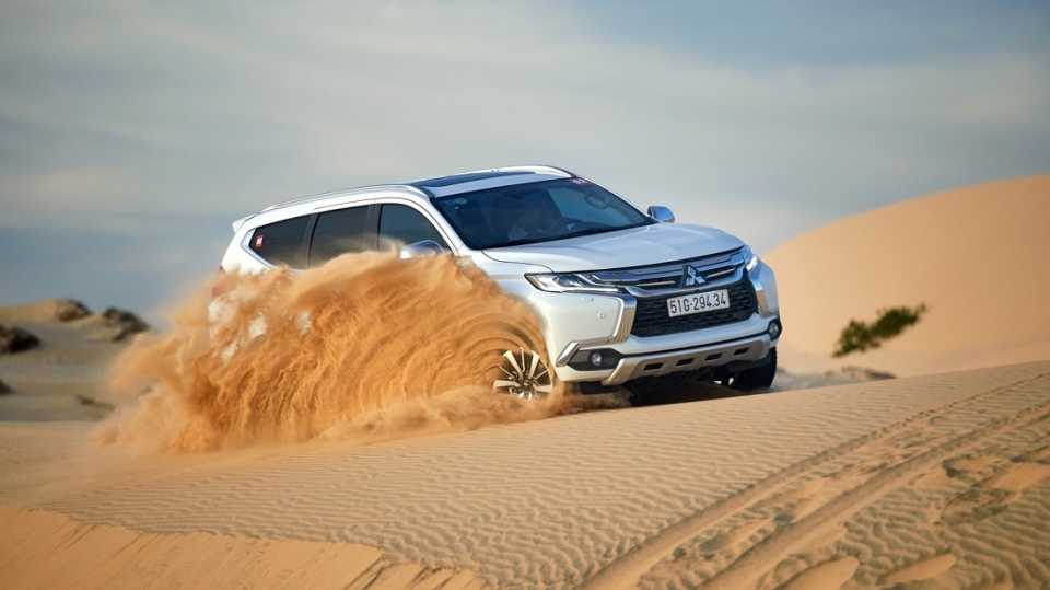 Thử cầm lái Mitsubishi Pajero Sport 2017