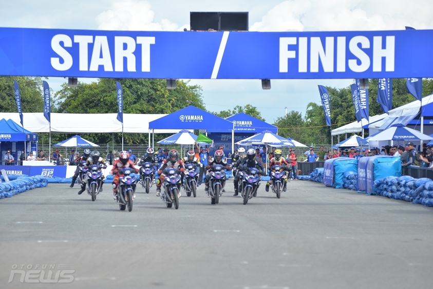 soi noi giai dua yamaha gp 2017 tai can tho