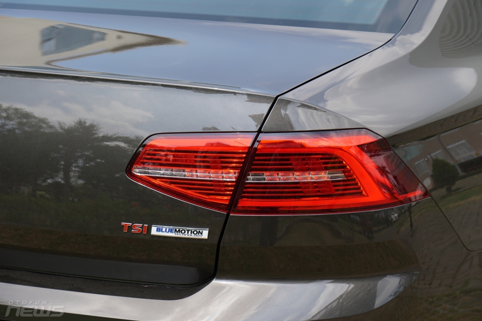 Volkswagen Passat BlueMotion: Kẻ thách thức mới đến từ Đức volkswagen passat bluemotion ke thach thuc moi den tu duc