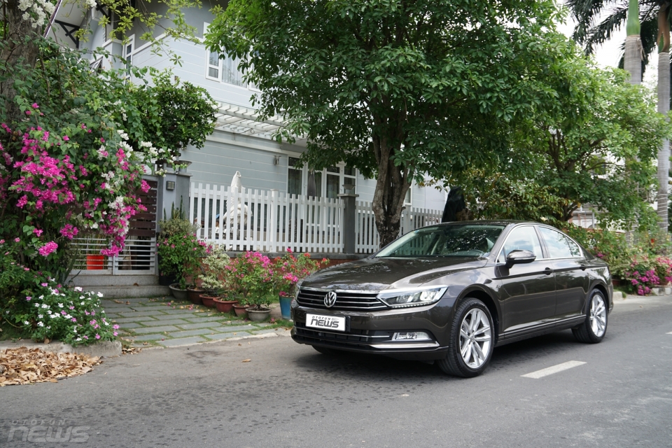 Volkswagen Passat BlueMotion: Kẻ thách thức mới đến từ Đức volkswagen passat bluemotion ke thach thuc moi den tu duc
