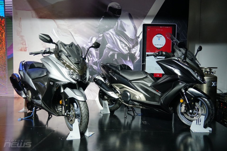 Kymco AK550: Chiếc maxi scooter chạy phố hay đi xa đều “sướng” kymco ak550 chiec maxi scooter chay pho hay di xa deu suong