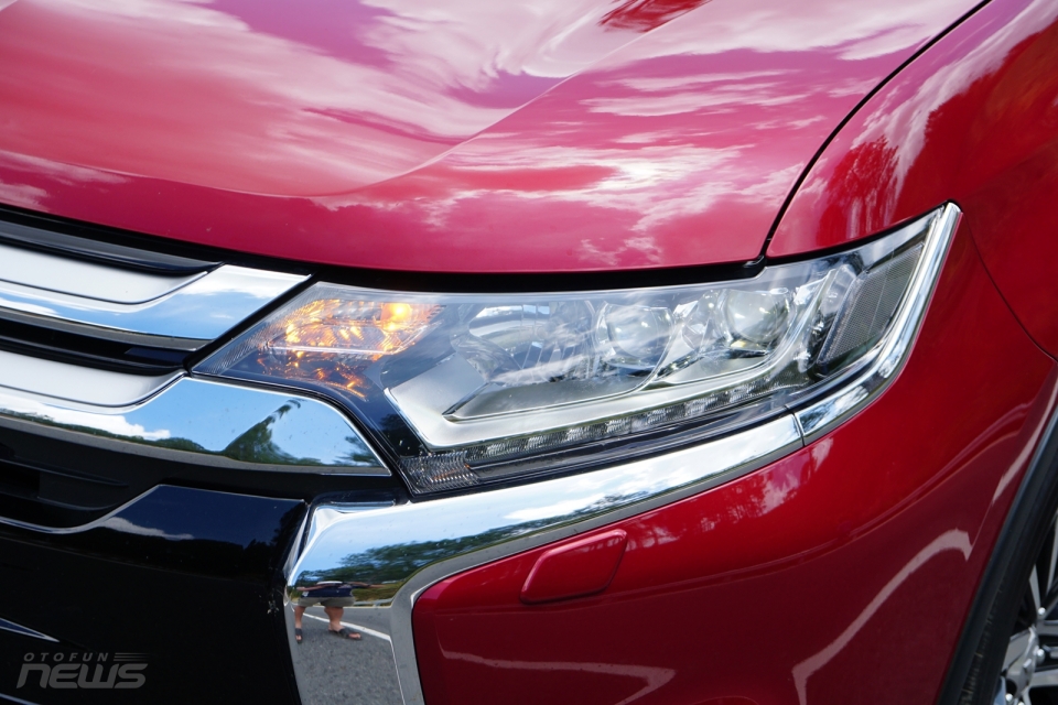 Trải nghiệm Mitsubishi Outlander 2018: Ưu thế từ sự linh hoạt trai nghiem mitsubishi outlander 2018 uu the tu su linh hoat