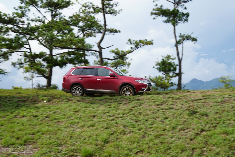 Trải nghiệm Mitsubishi Outlander 2018: Ưu thế từ sự linh hoạt trai nghiem mitsubishi outlander 2018 uu the tu su linh hoat