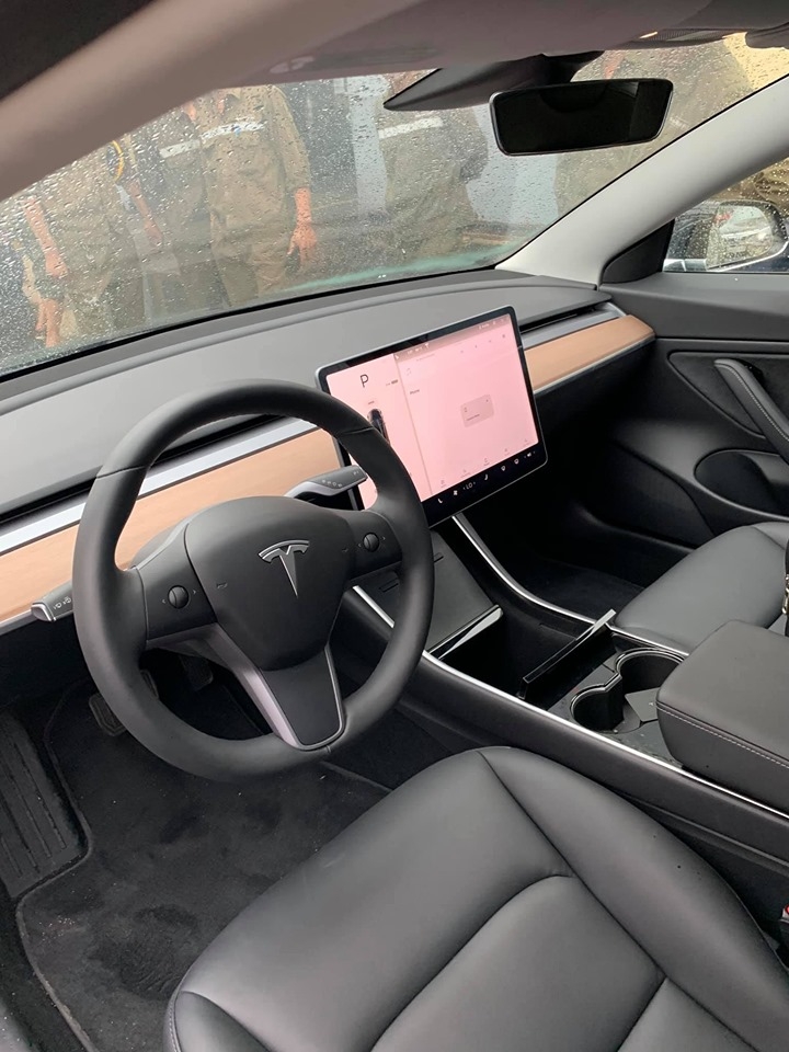 xe dien gia re tesla model 3 dau tien nhap tich viet nam