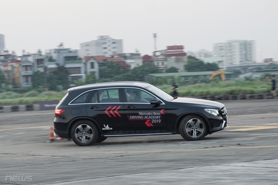 MBDA 2019 - Phá xe "Mẹc" sướng lắm! mbda 2019 pha xe mec suong lam