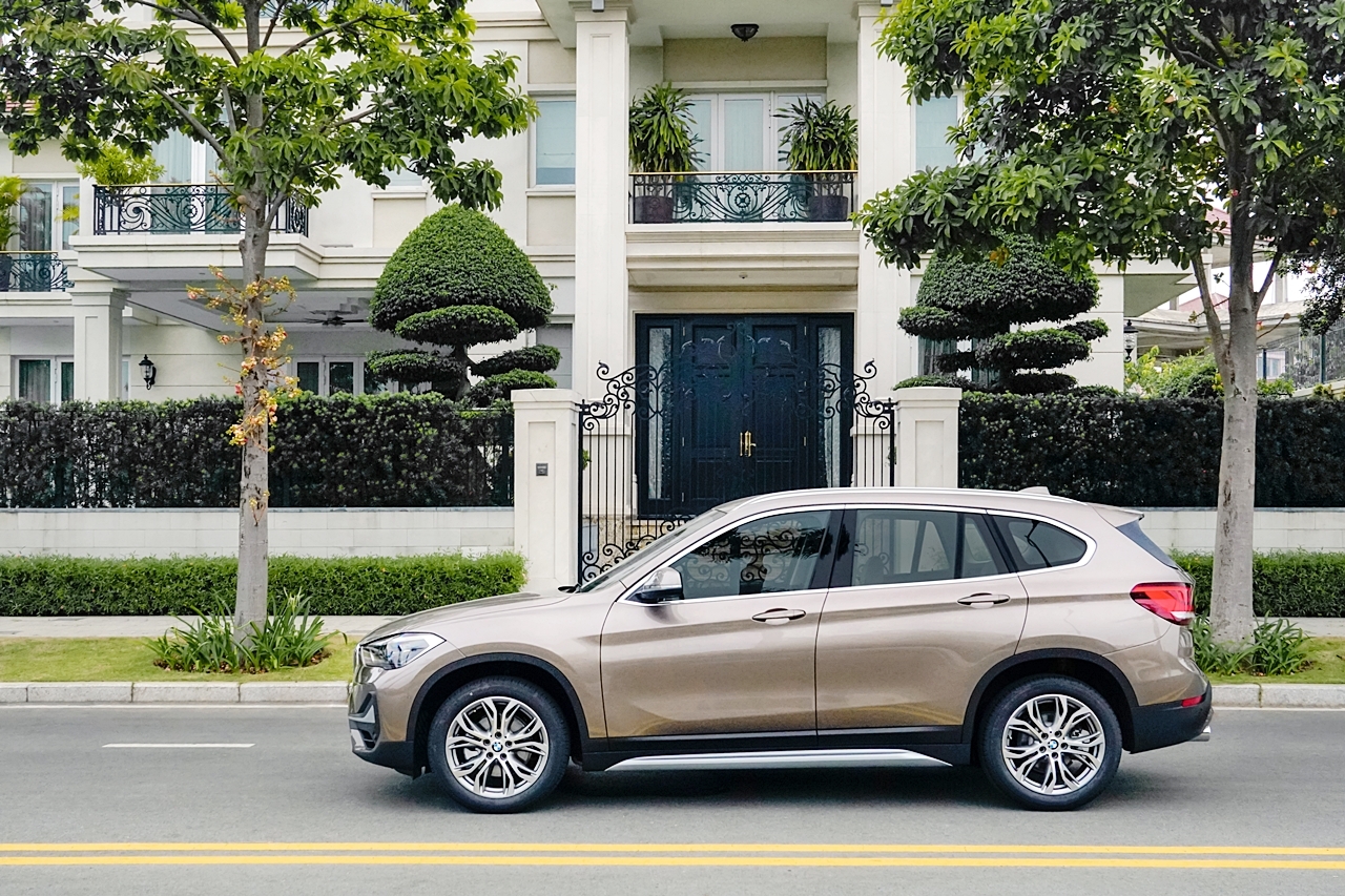 can canh bmw x1 2020 gia 18 ty dong