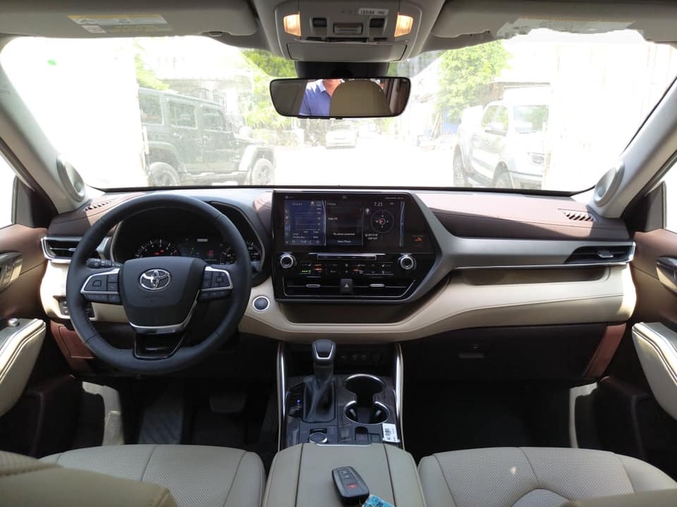 can canh toyota highlander limited 2020 dau tien den viet nam
