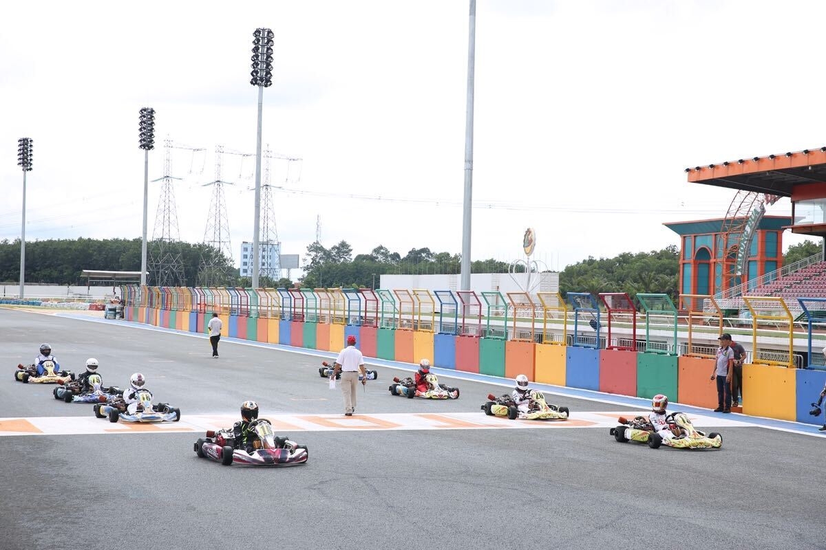 Giải đua Go-kart theo hình thức đối đầu diễn ra tại Đại Nam cuối tháng 5 giai dua go kart theo hinh thuc doi dau dien ra tai dai nam cuoi thang 5