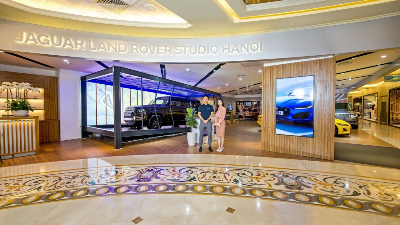 JAGUAR LAND ROVER VIỆT NAM CHÍNH THỨC MỞ CỬA KHÔNG GIAN TRƯNG BÀY MỚI JAGUAR LAND ROVER VIỆT NAM CHÍNH THỨC MỞ CỬA KHÔNG GIAN TRƯNG BÀY MỚI